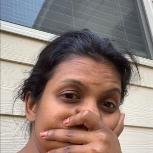Meet your Posher, Sindhu